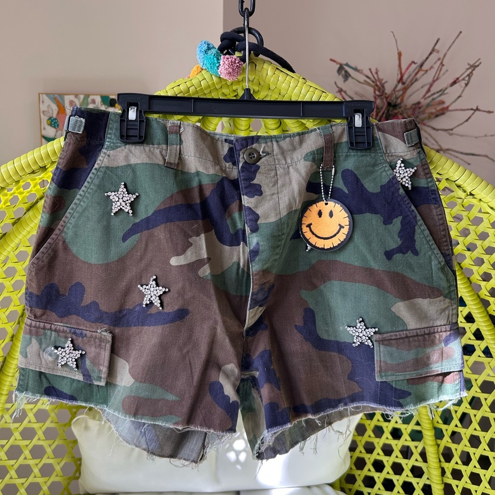 Rank and Sugar Camo Cargo Shorts with Star Embellishments - Olive Green